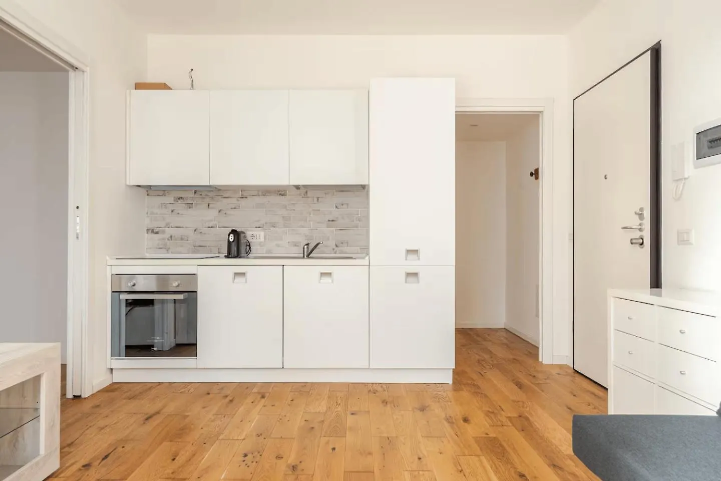 Apartment Crystal Home Mi With Xxl Shower Milan Italy